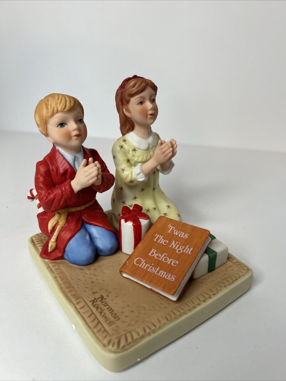 1985 NORMAN ROCKWELL \'Twas The Night Before CHRISTMAS PRAYERS Porcelain FIGURINE