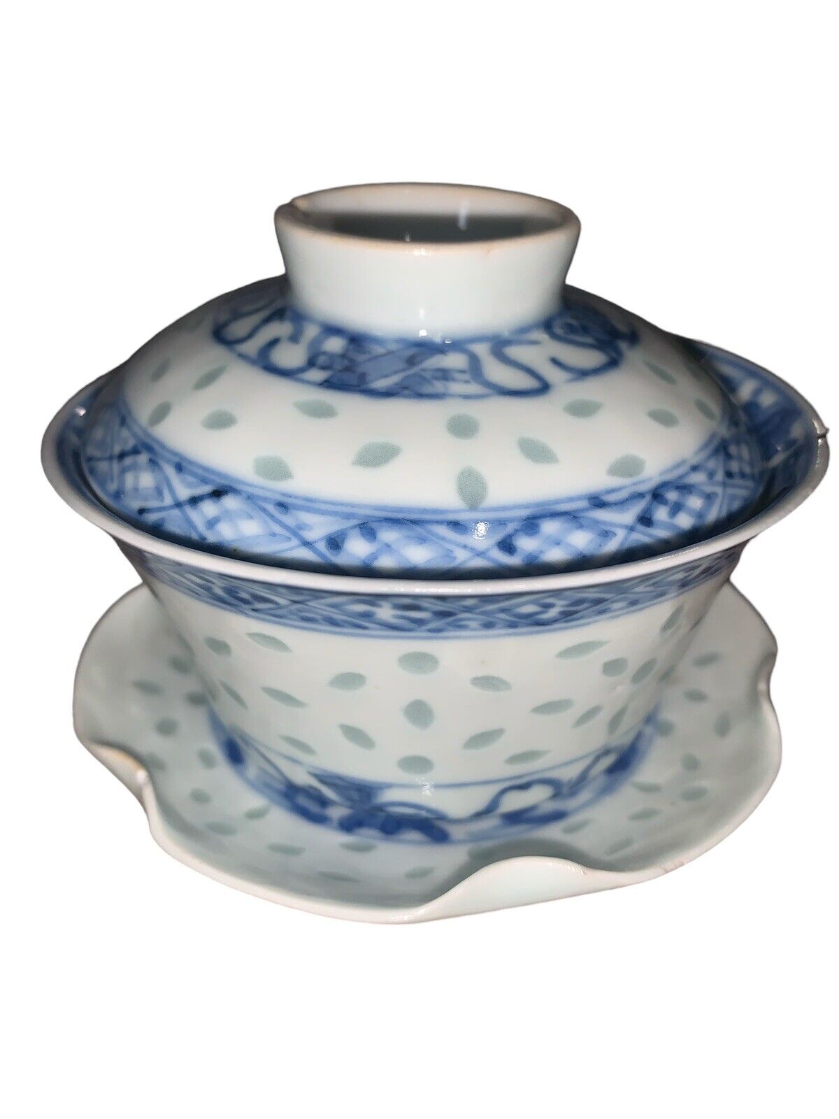 19th Century Chinese Rice Grain Rice eye Blue White Tea Cup Kang Xi Marks READ