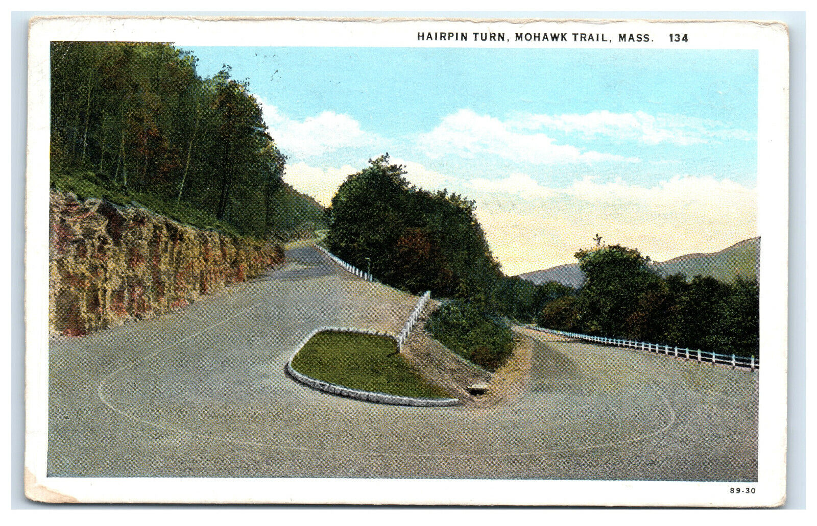 Postcard Hairpin Turn, Mohawk Trail, Mass MA 1930\'s B14
