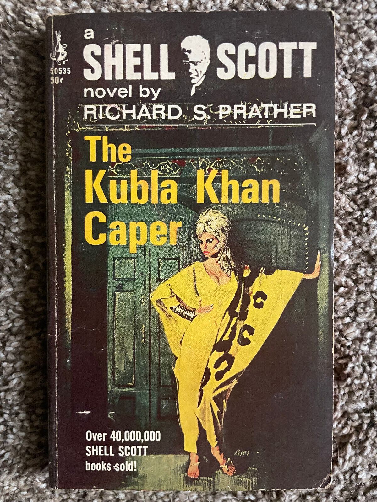 Richard Prather THE KUBLA KHAN CAPER Shell Scott 1967 GGA Sleaze Great Cover