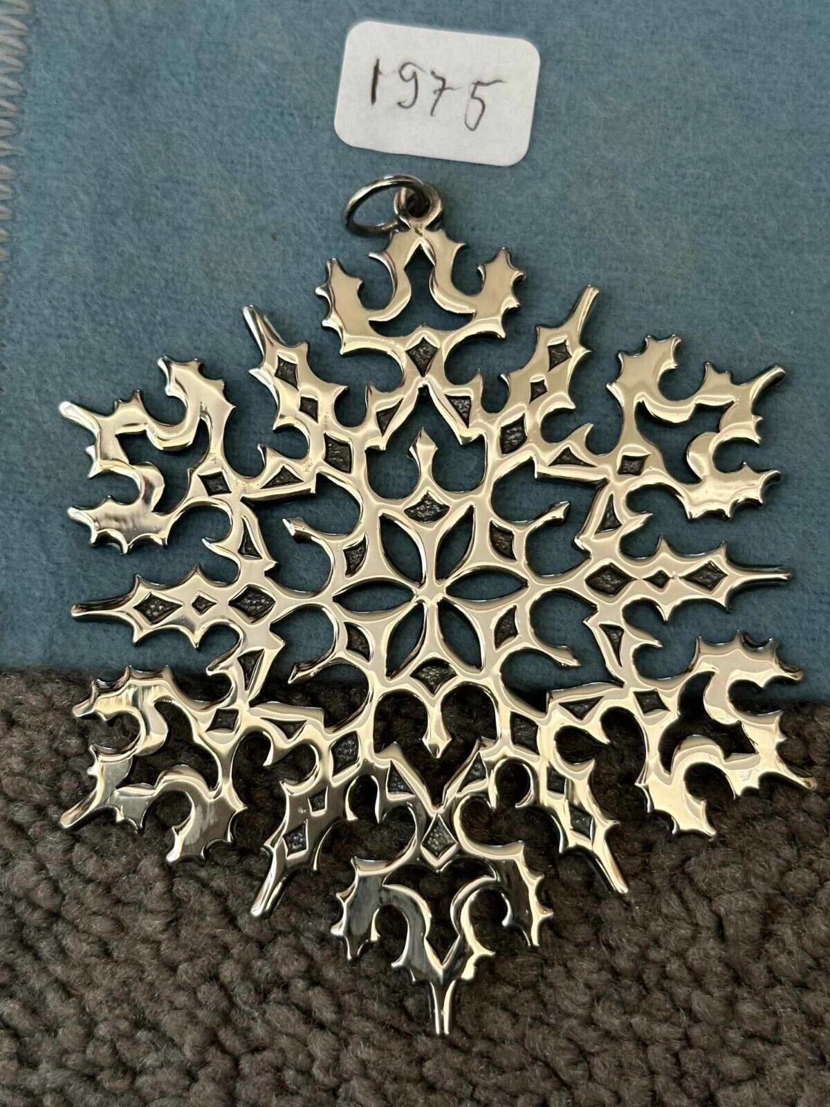Metropolitan Museum of Art (MMA) Silverplate Ornaments Snowflakes, 1975-1997