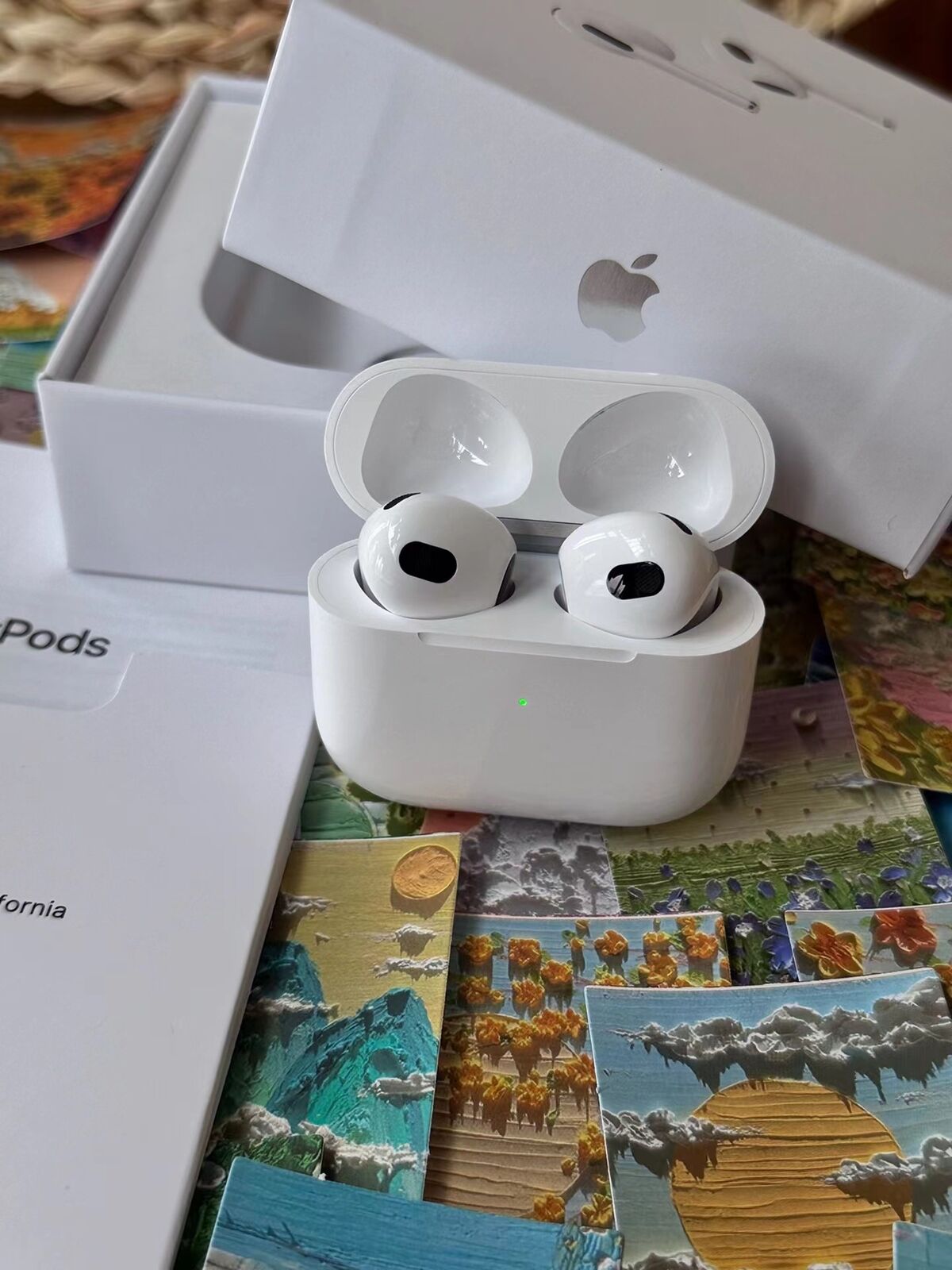 Apple Airpods 3rd Generation with MagSafe Wireless Charging Case White - US Ship