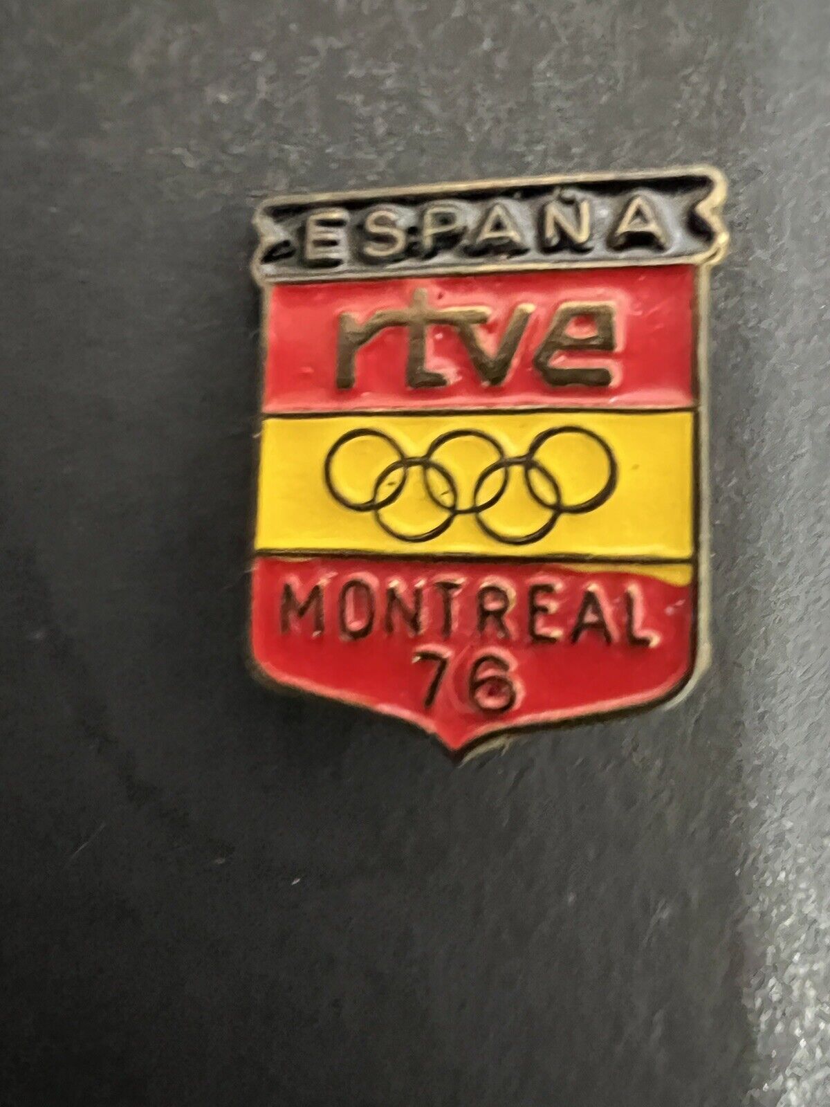Vintage Olympic Games Montreal, 1976. vintage pin, badge, Spain