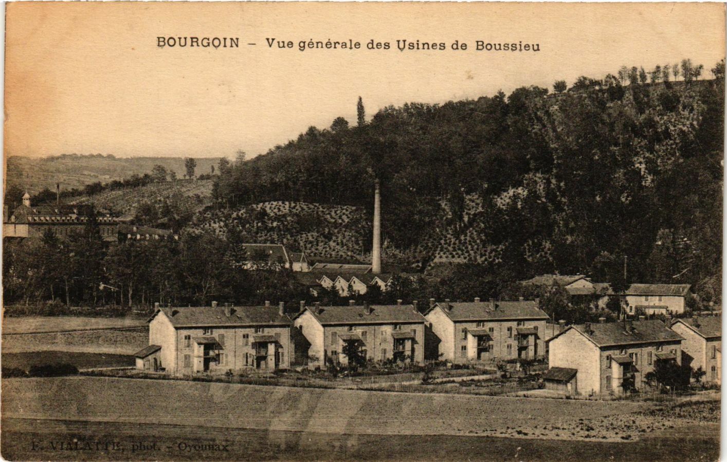 CPA Bourgoin - General view of the factories of Boussieu FRANCE (961731)