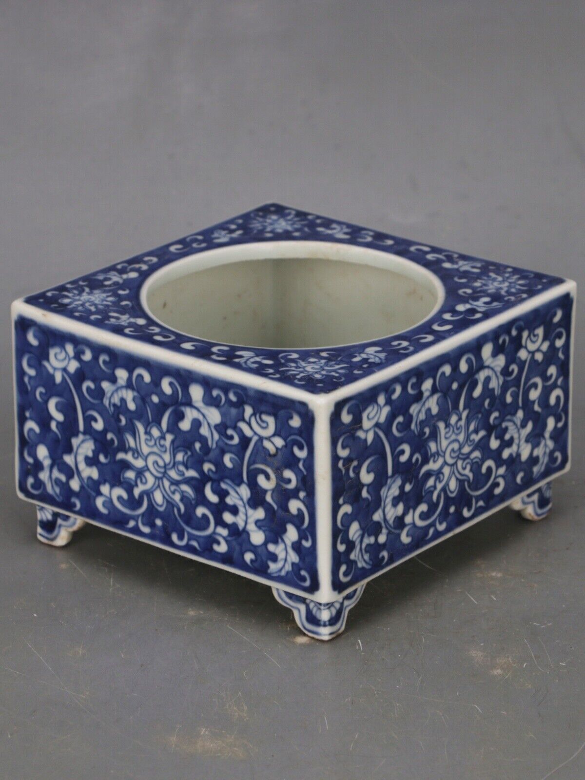Song Ruyao Sky Blue Glazed Kui Mouth Lotus Bowl Porcelain