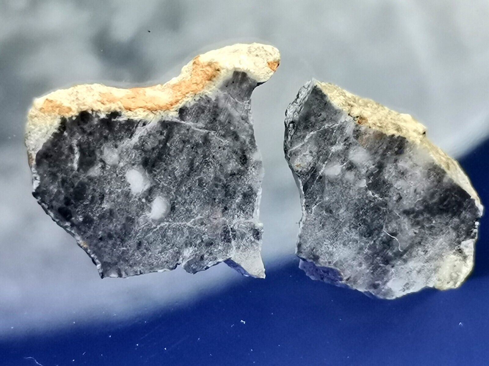 Moon meteorite, Lunar feldpathic breccia 1,15g in 3D display