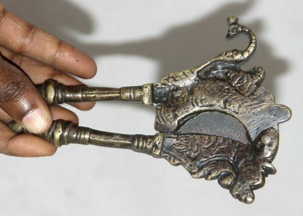 Antique Brass Betel Nuts Cutter Sarota Original Old Hand Crafted Engraved