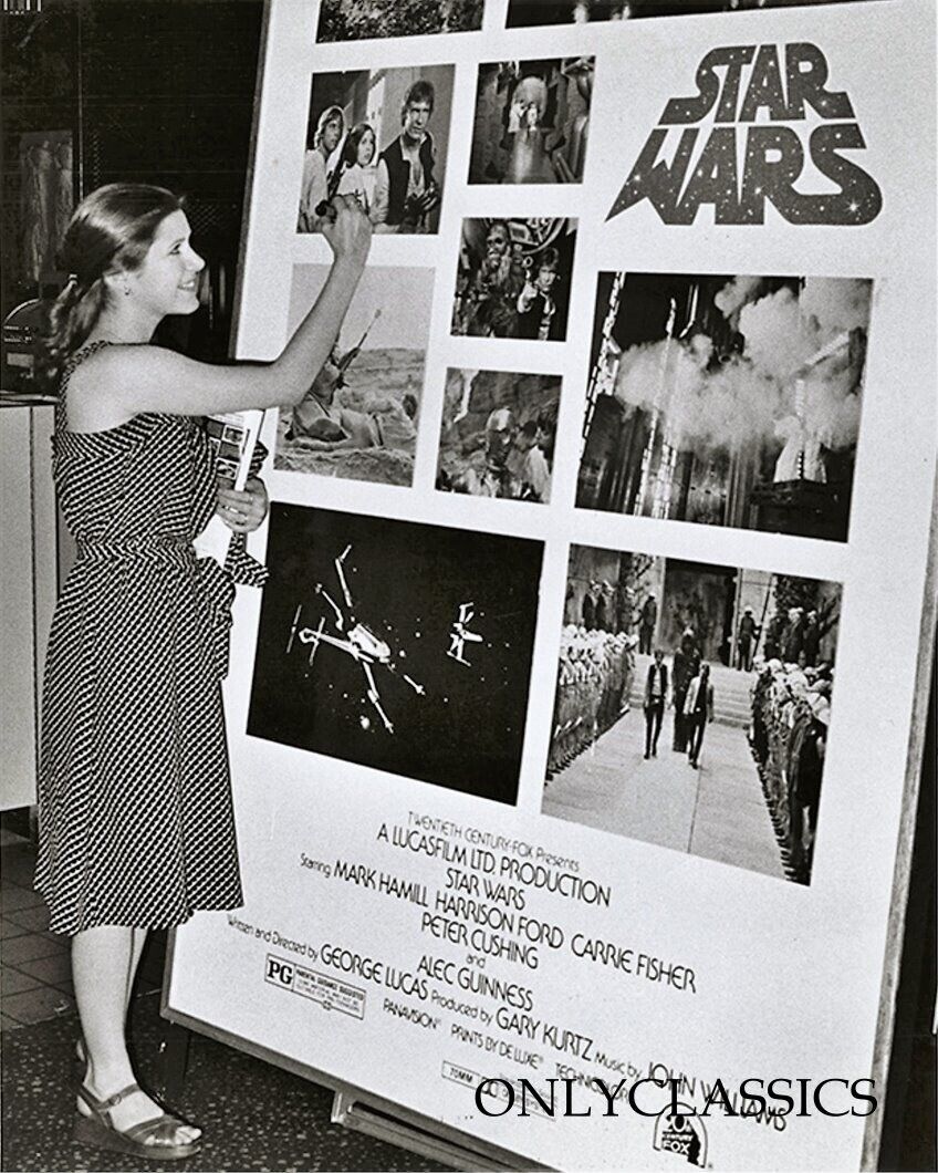 1976 SEXY CARRIE FISHER AUTOGRAPHS STAR WARS MANN MOVIE THEATER 8X10 PHOTO PINUP