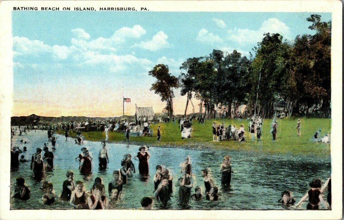 1918. BATHING BEACH ON ISLAND. HARRISBURG, PA. POSTCARD.