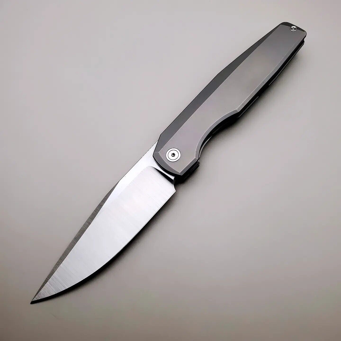 Vero Engineering Knives Lux #93 - Titanium/M390 USA-made