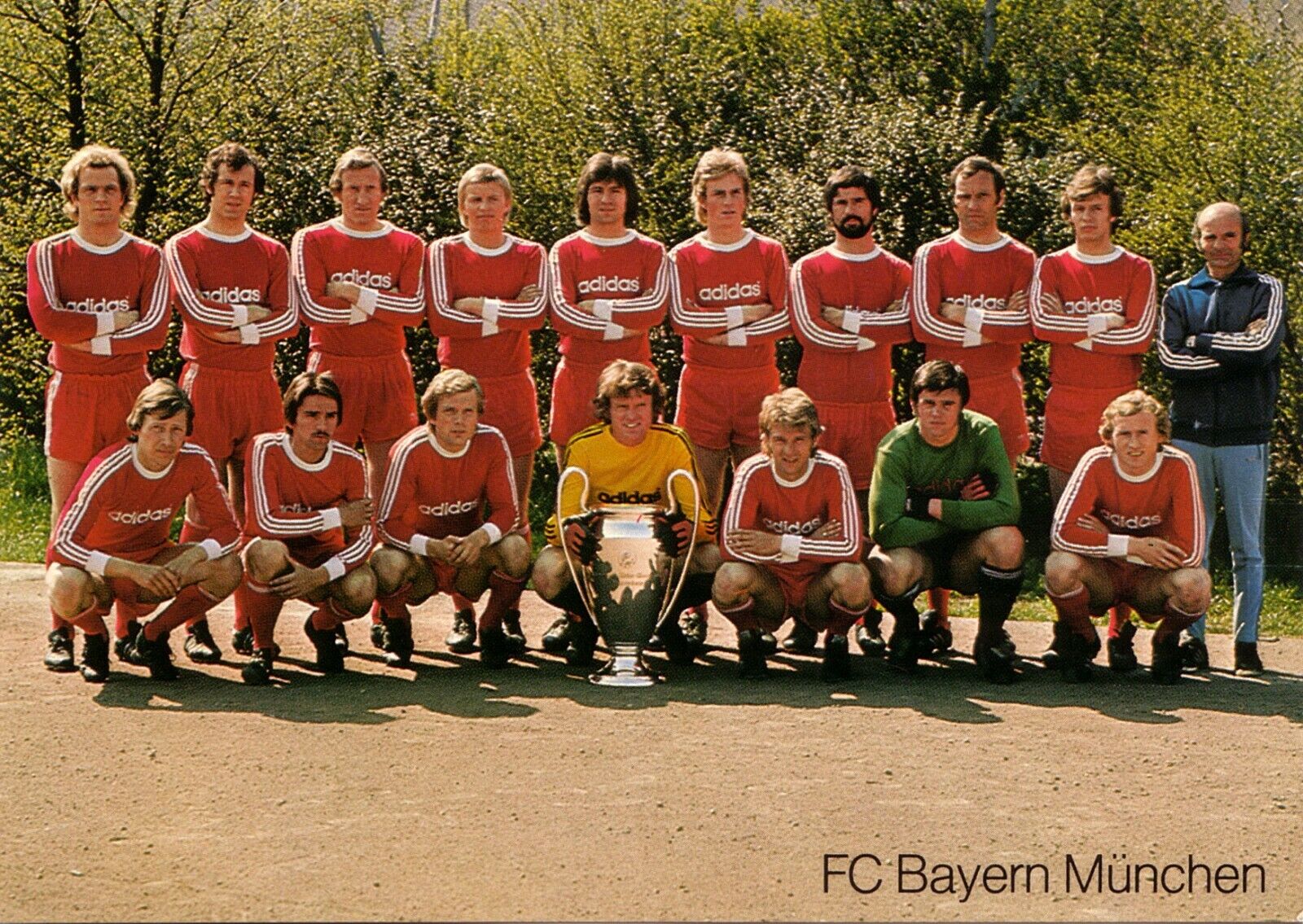 FC Bayern Munich team card 1975-76 