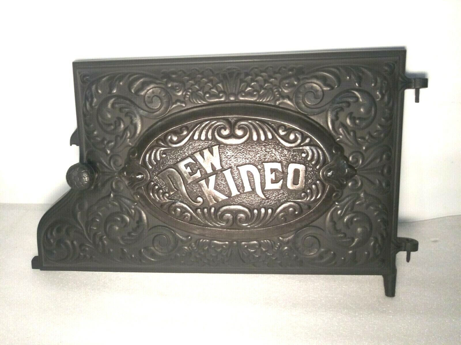 Beautiful Antique New Kineo Cast Iron Wood Stove Oven Door Clean 