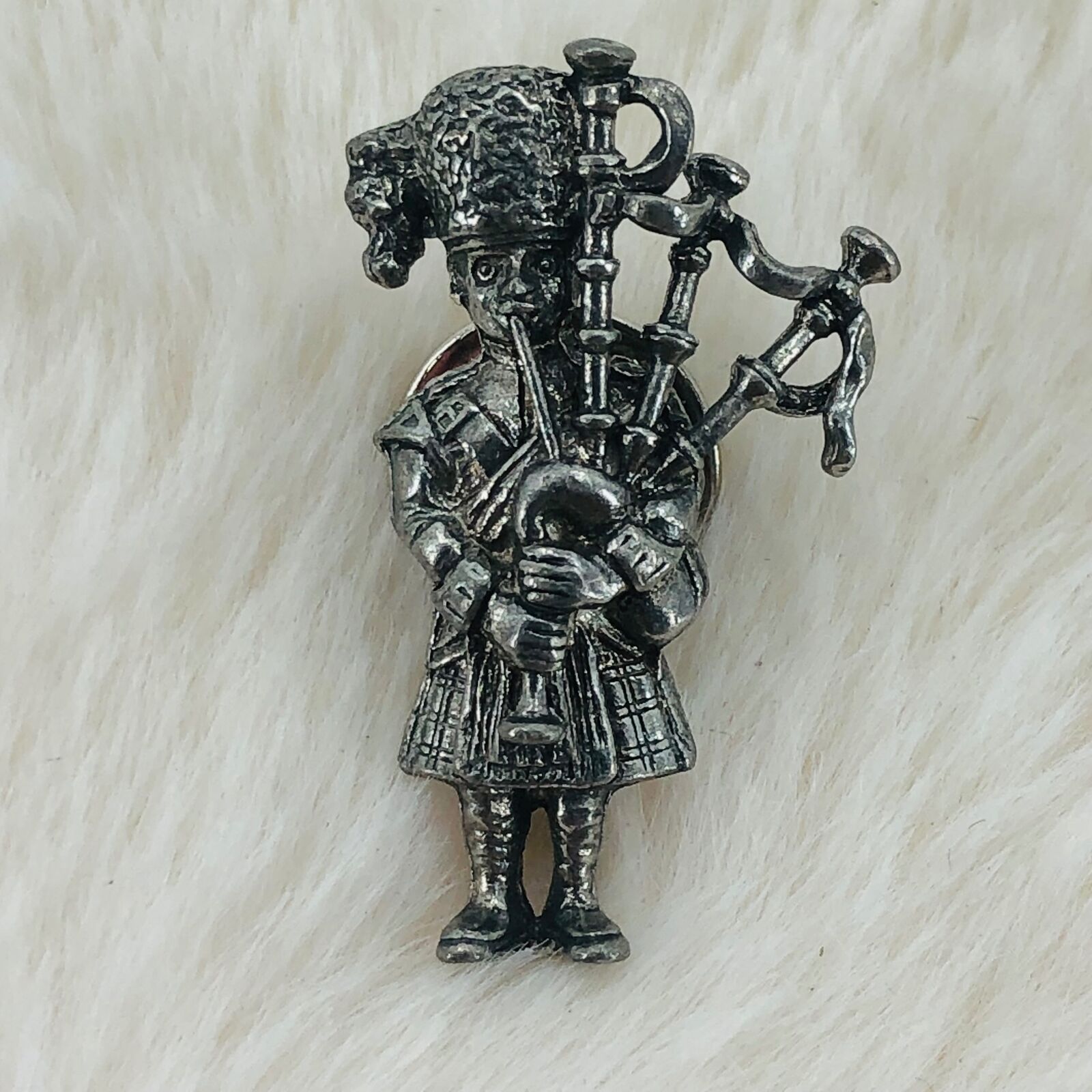 Vtg Scottish Bagpipe Player Pewter Lapel Pin Signed IFS
