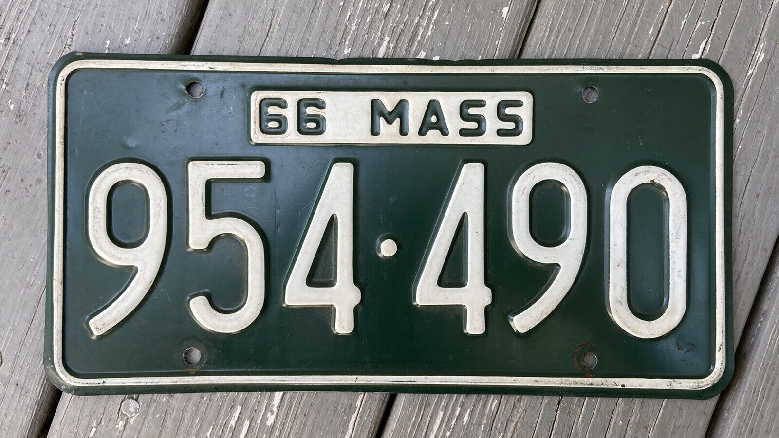 1966 Massachusetts License Plate White on Green 954 490 Excellent