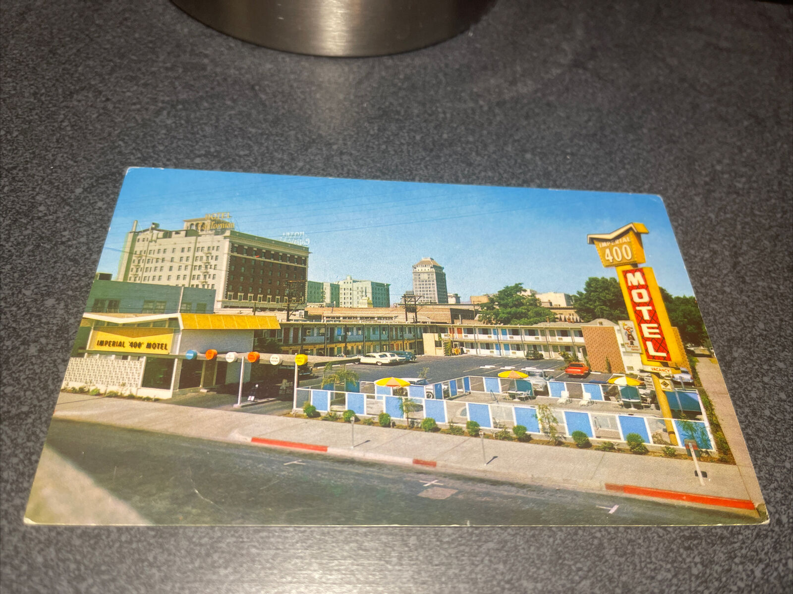 Imperial ‘400’ Motel Fresno California postcard￼