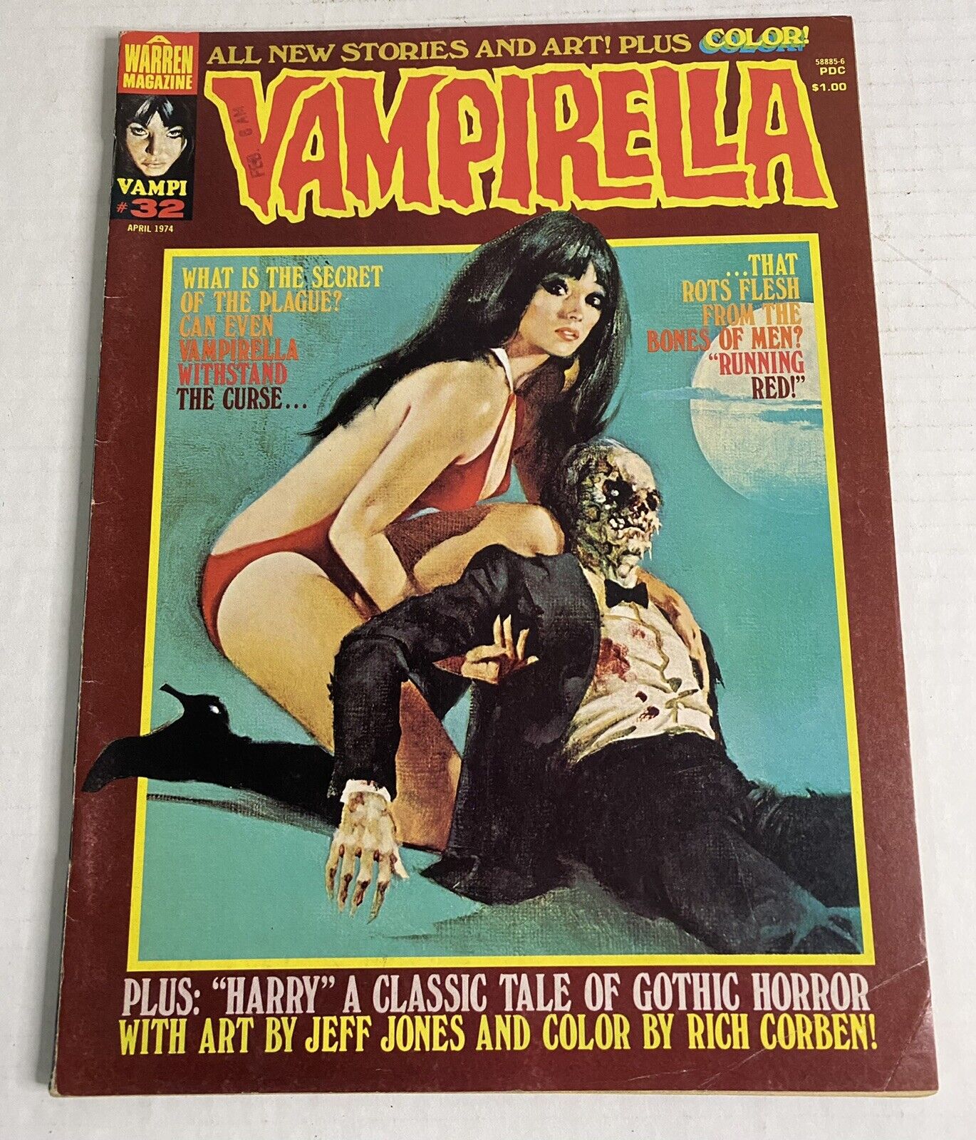 VAMPIRELLA Magazine #32 April 1974  Super Hot Cover
