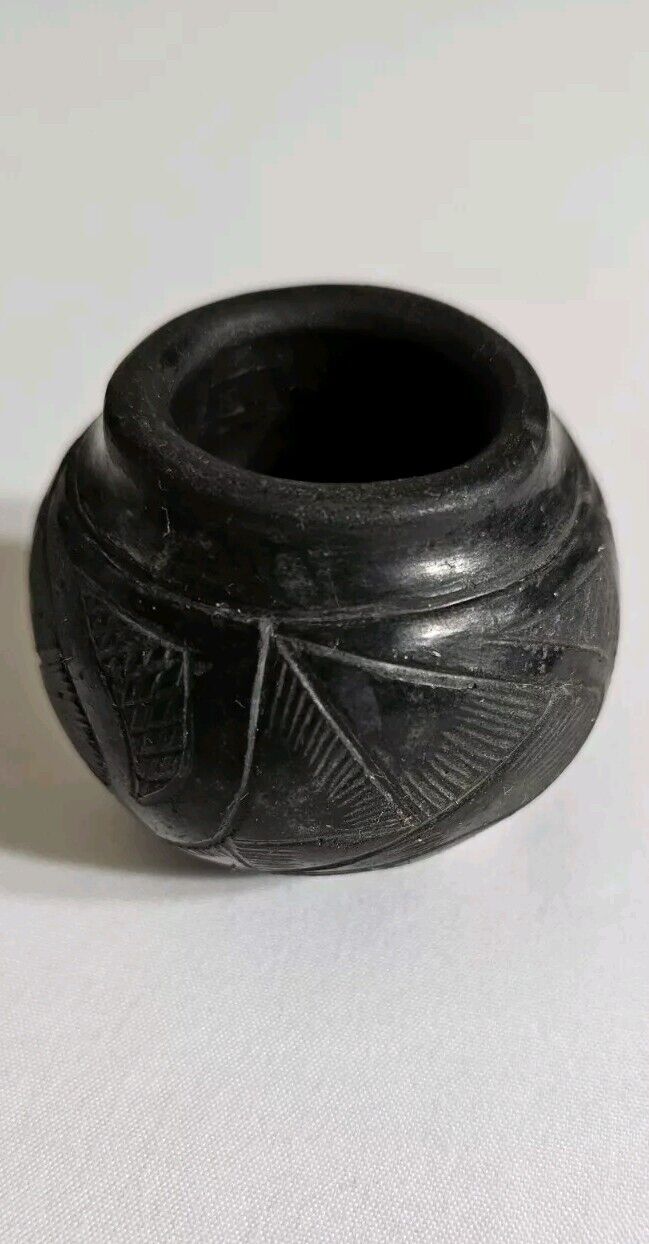 Vintage Black Oaxaca Pottery Vase 1978  Round Carved Design Small Mexico 