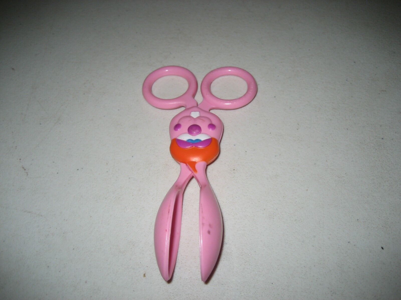 Vintage1994 Nestle Quik Rabbit Bunny Promo Pink Plastic Scissors Spoon