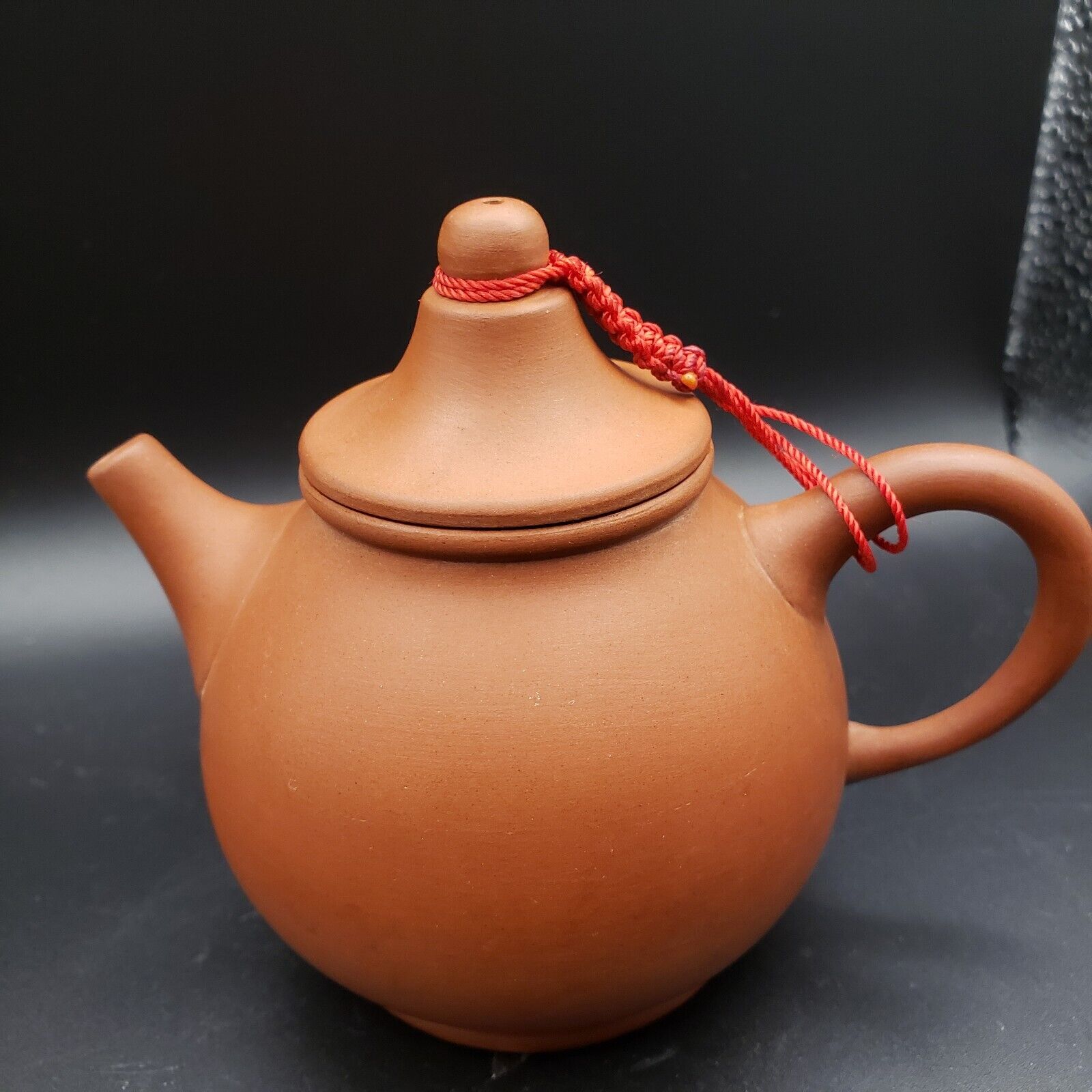 Vintage Chinese Zhong Guo Yixing Clay 1/2 Cup Small/Mini Teapot, 4 1/4\