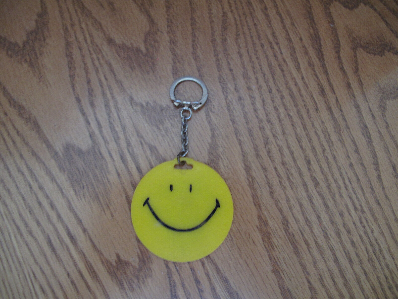 1970\'s Chevrolet Vintage SMILEY FACE Large Keychain Chevy Dealership IL.