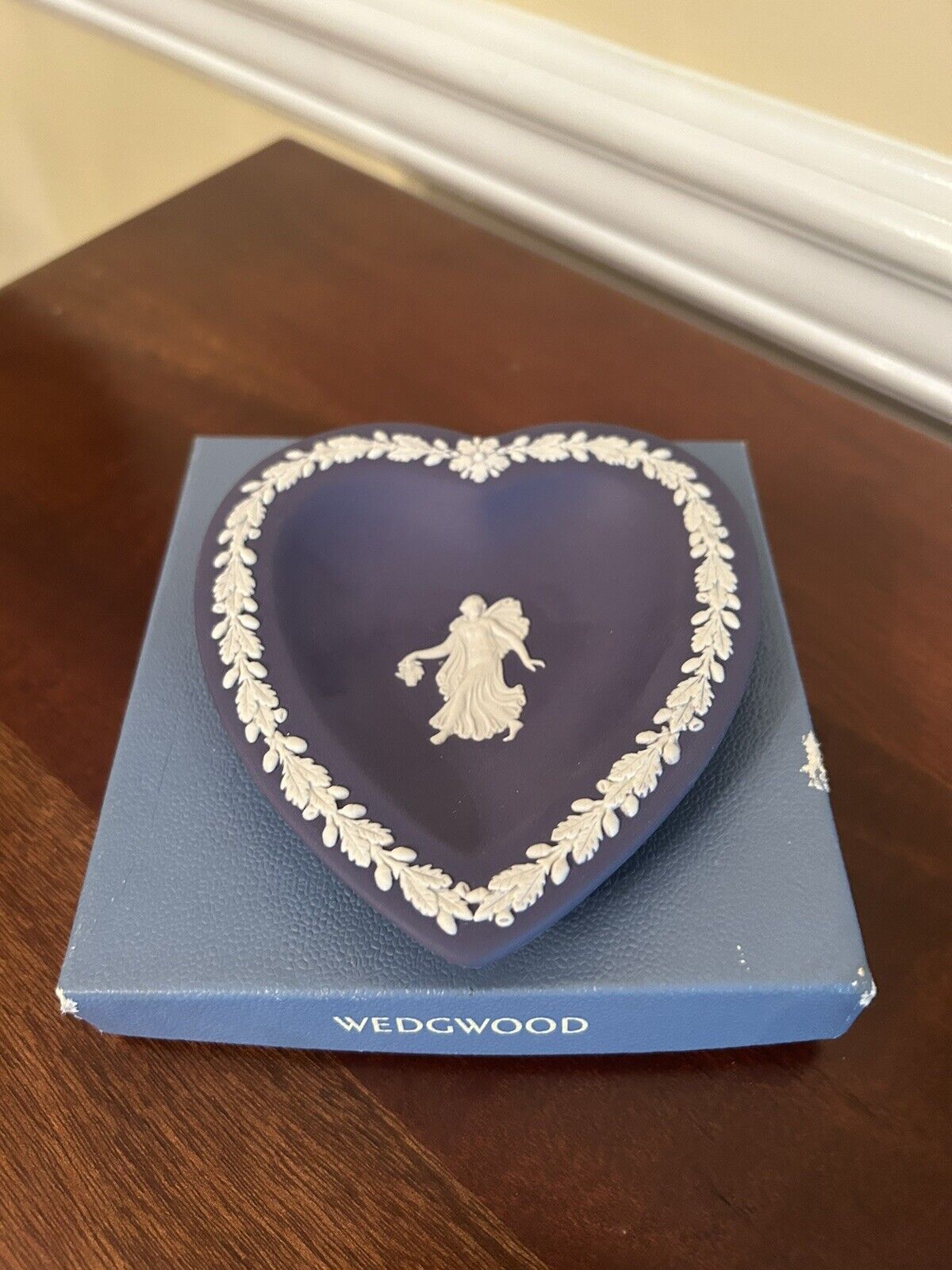 Wedgwood Jasperware  Dancing Hours  Heart Dish in Portland Blue and Cream w/ Box