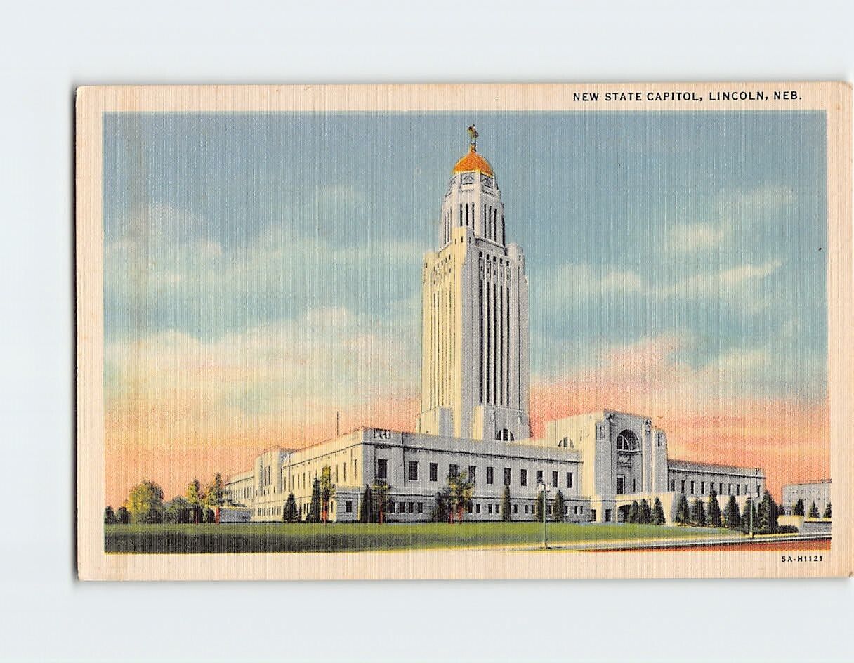 Postcard New State Capitol, Lincoln, Nebraska