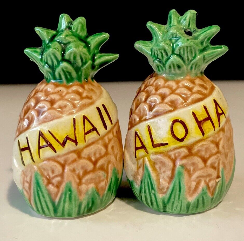 Vintage Pineapple Salt & Pepper Shaker Set Hawaii Aloha JAPAN Cute