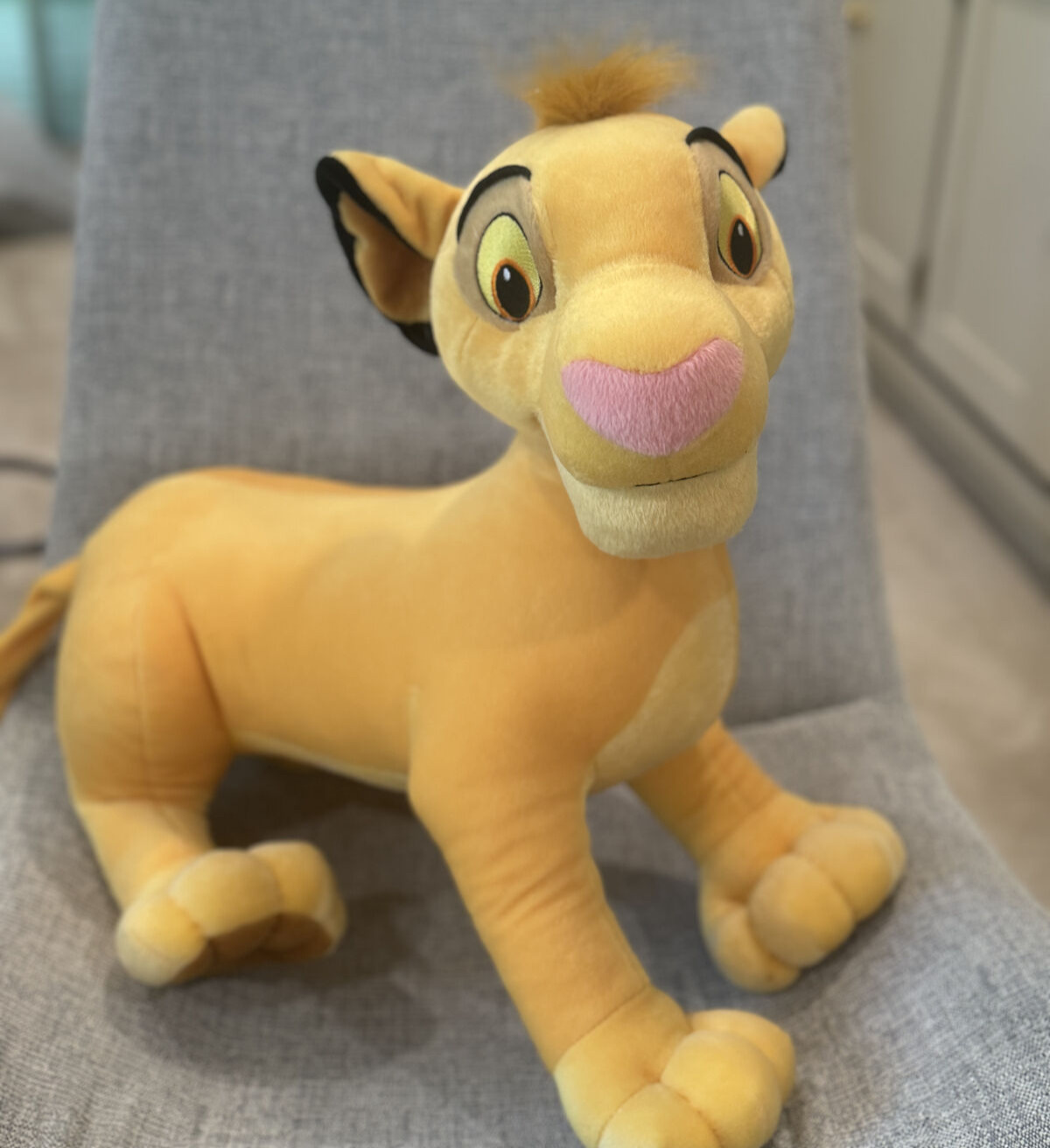 Disney The Lion King Jumbo Simba Plush Stuffed Animal 18x16x8 Hasbro 2002 Toy