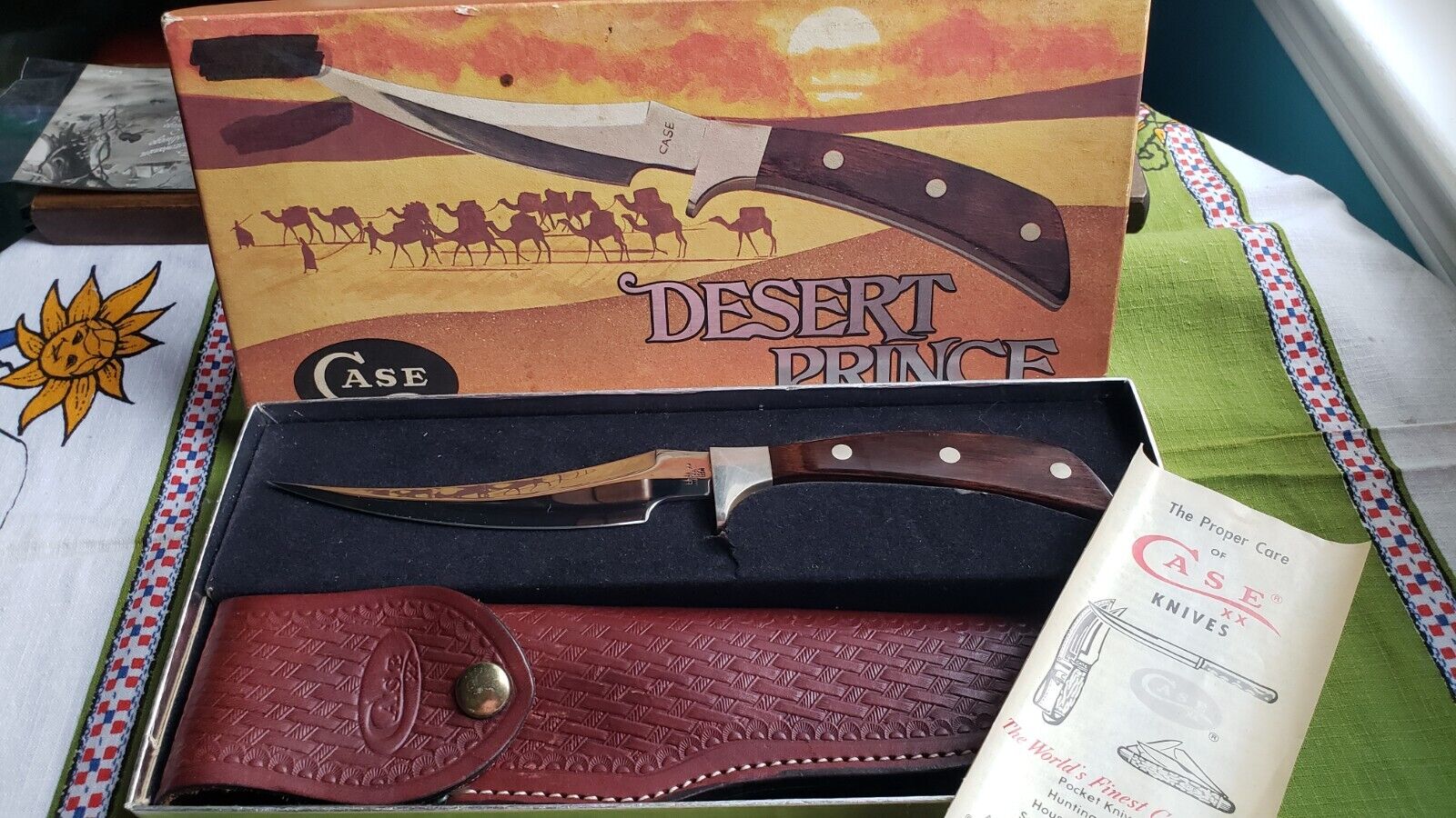 1981 DESERT PRINCE CASE XX KNIFE (398) W/BOX, SHEATH, PAPERWORK/ COMPLETE/UNUSED