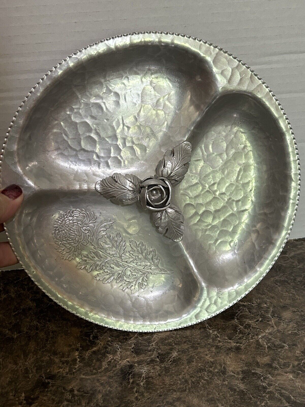 Continental Hand Wrought Silverlook Aluminum 729 Divided Serving Dish Rose Cente