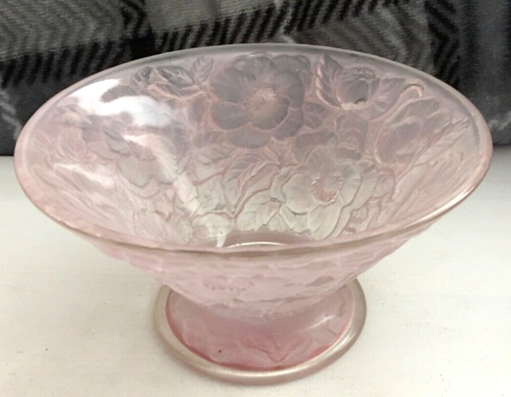 Consolidated Glass Martele Footed Bowl, Anemones Flowers, Pink Wash, Vintage.