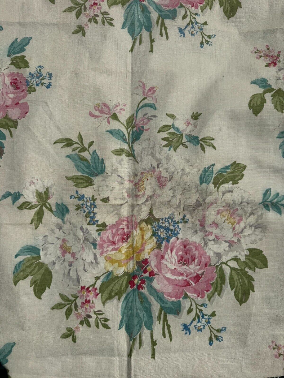 Vintage C.1940s Rose Bouquet Fabric