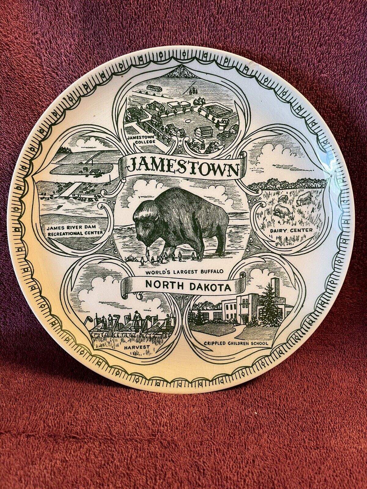 9 1/4” JAMESTOWN, ND Decorative Souvenir Plate, World’s Largest Buffalo