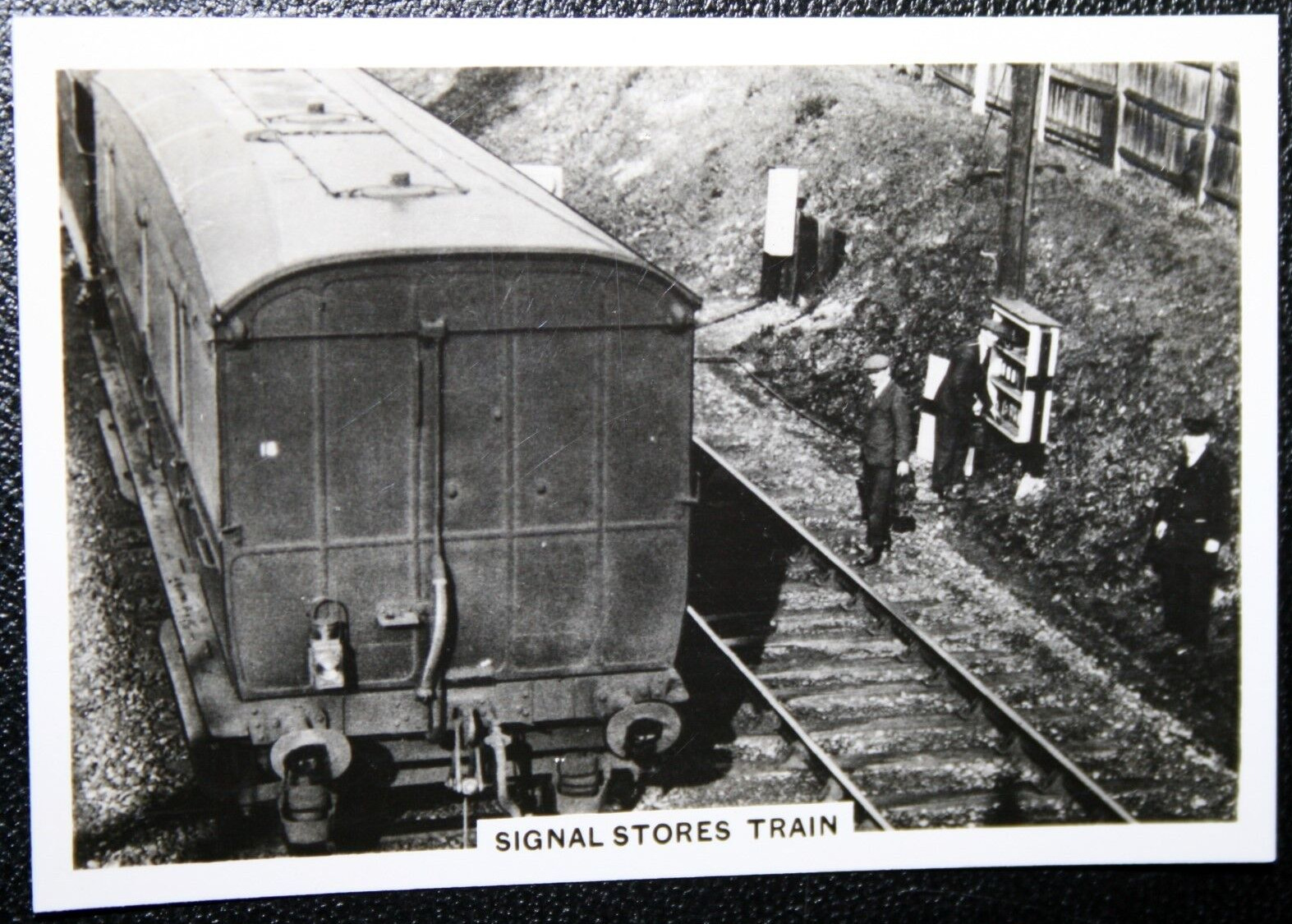 GWR    Signal Stores Train   Didcot  Reading  Vintage  1938 Photo Card  CD21MS