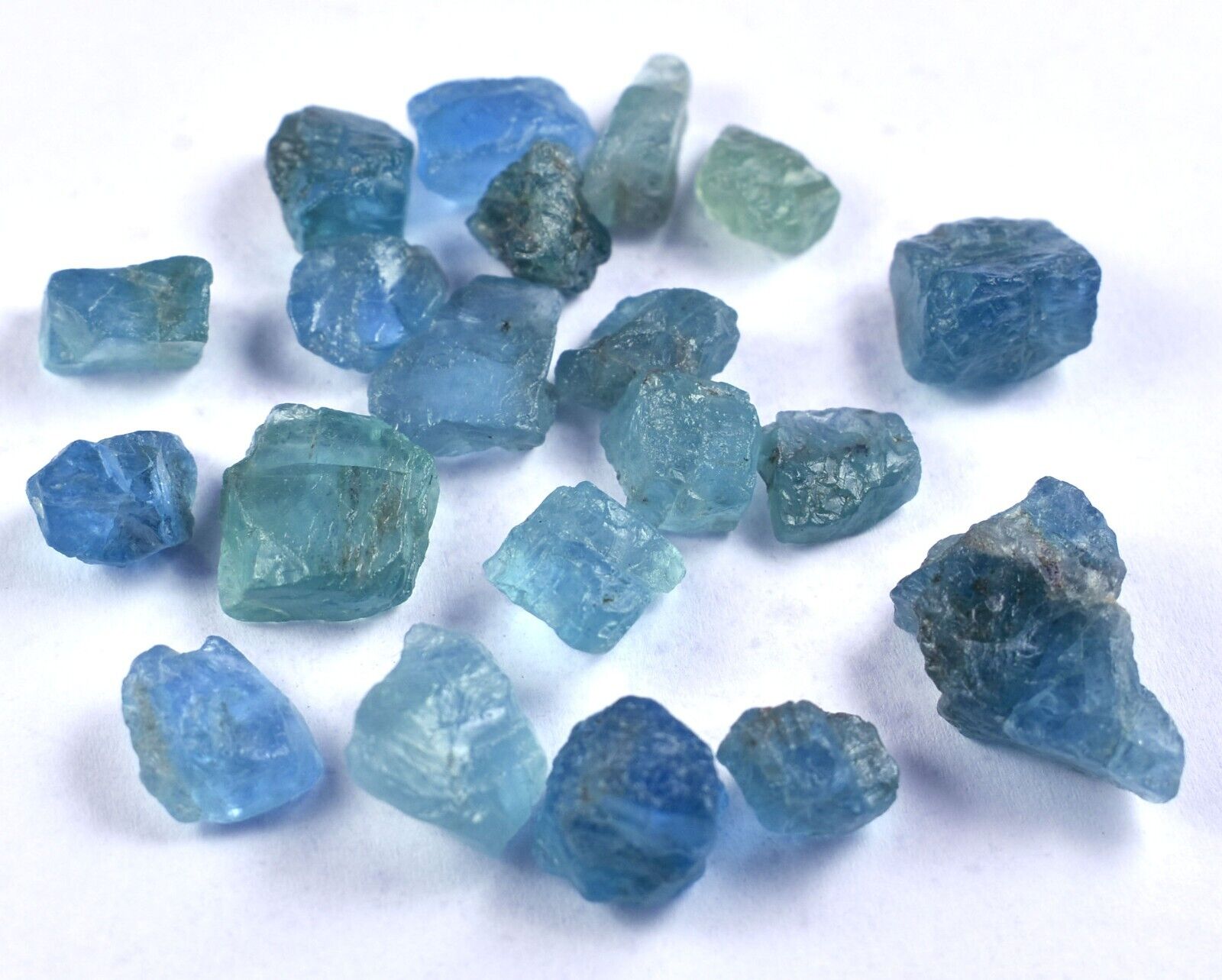 20 Pcs Crystal Healing Bundle Sky Blue Apatite Loose Rough Gemstone 203.00 Ct