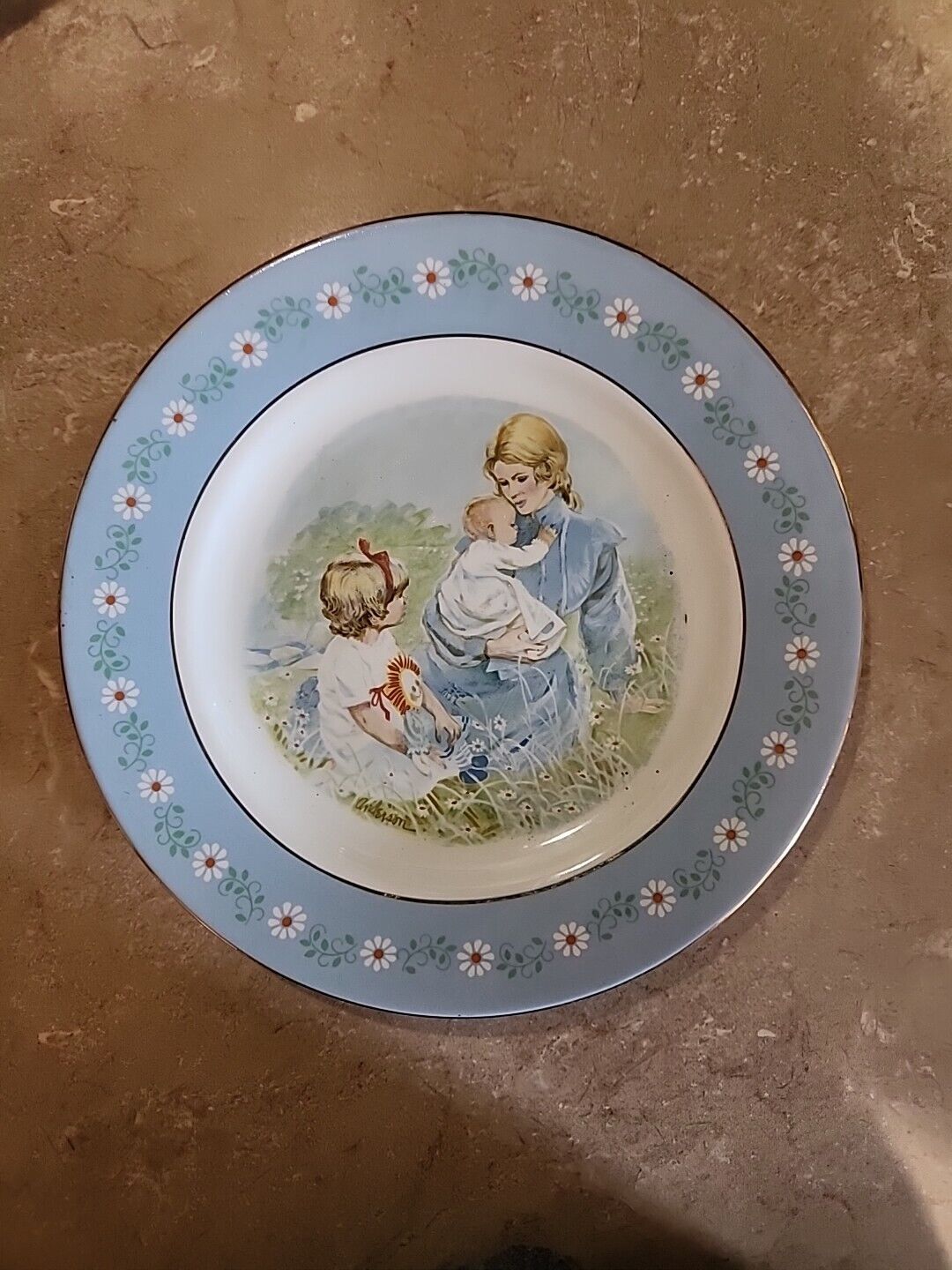 Collectable Vintage Avon 1974 Tenderness Plate Series