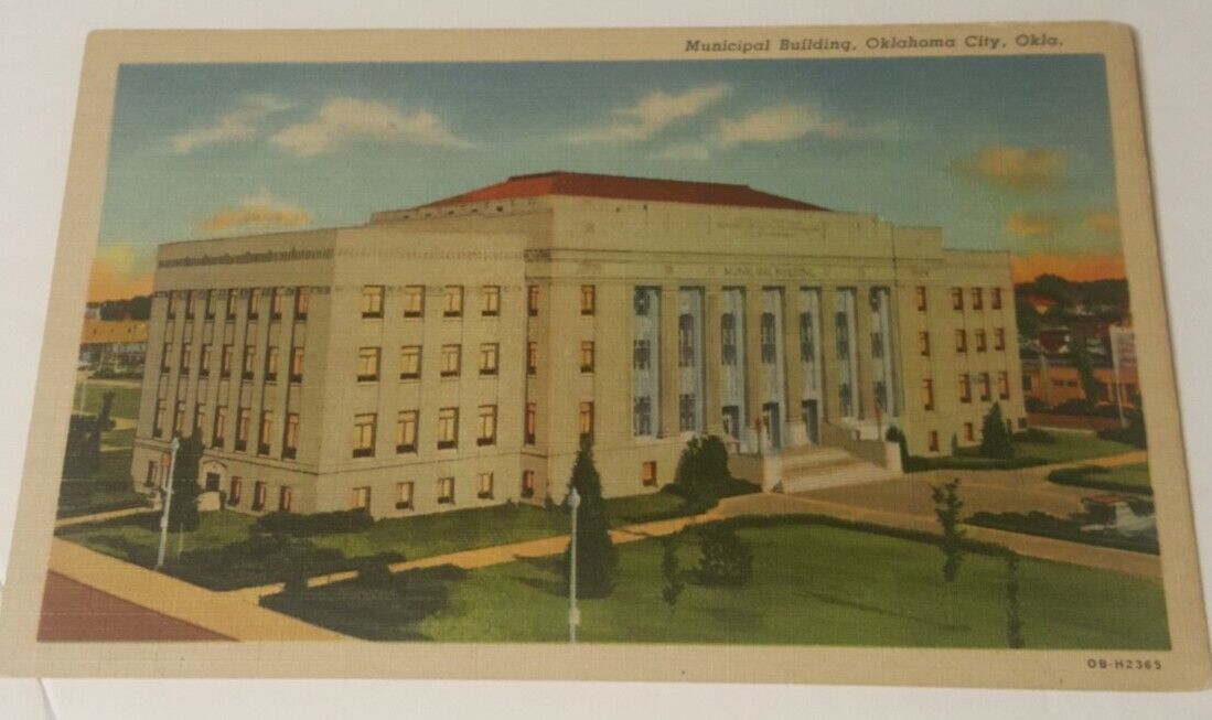 1940\'s postcard MUNICIPAL BUILDING Oklahoma City OK