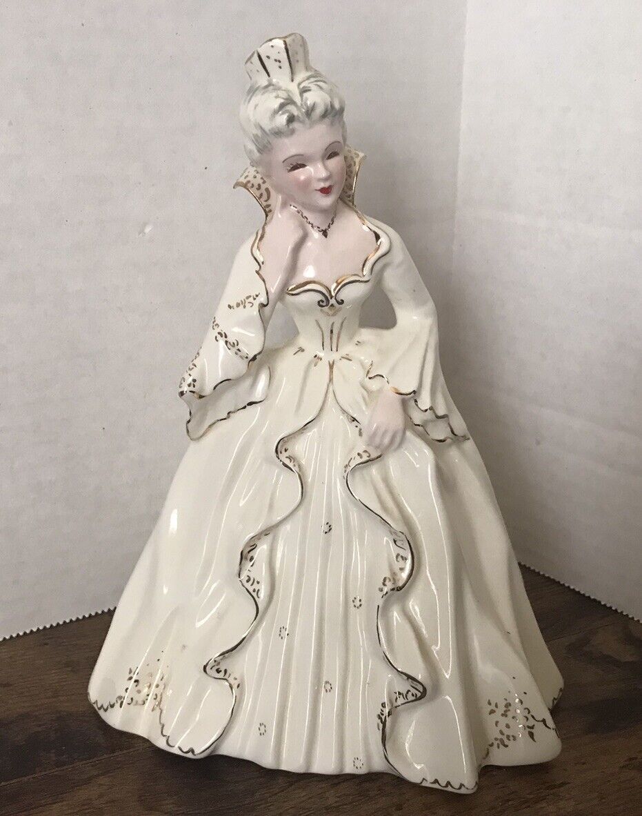 Florence Ceramics Figurine “Her Majesty” 7.25\