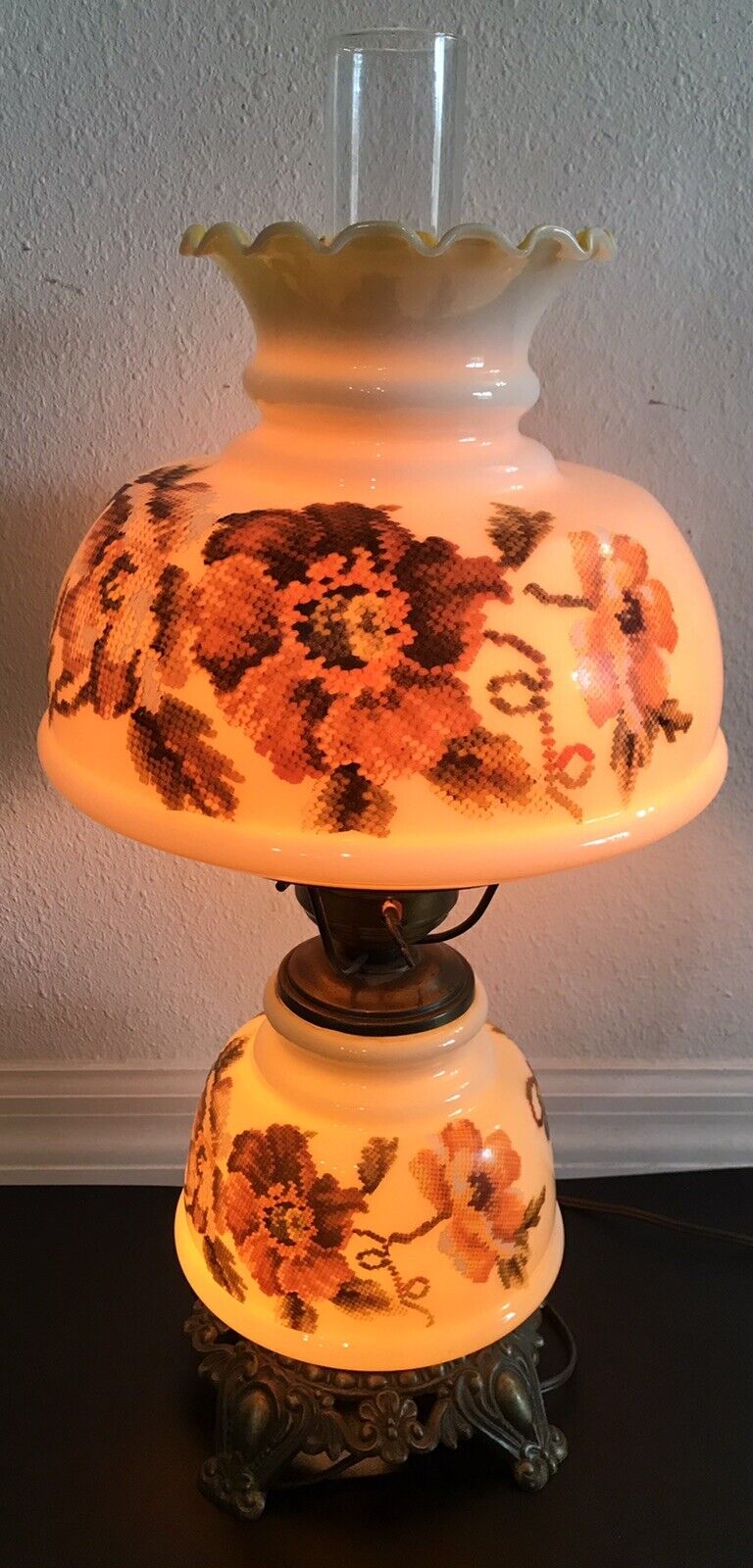 Antique Hurricane Lamp Gone with the Wind 3-way switch 20