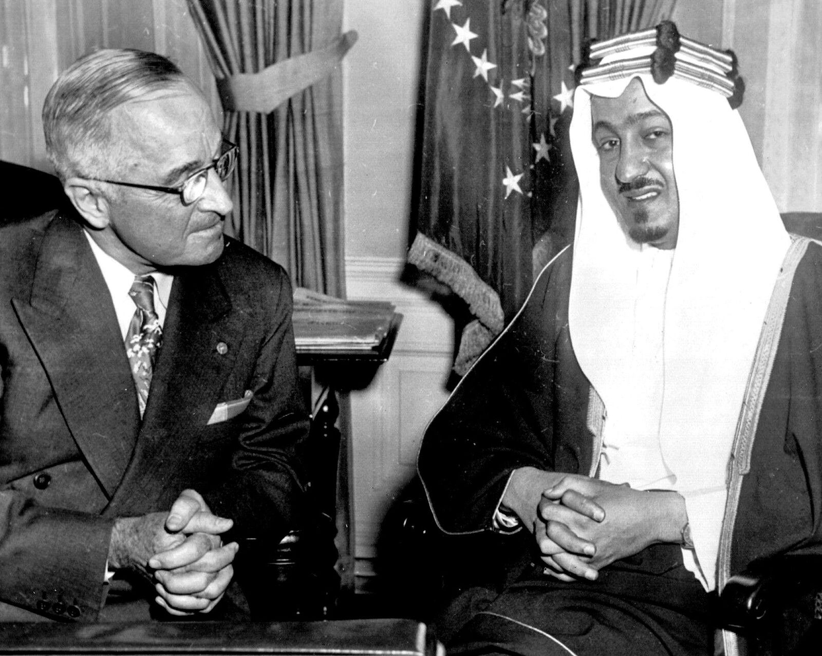 1952  PRESIDENT TRUMAN With Saudi Prince Abdullah Faisal PHOTO (170-b )