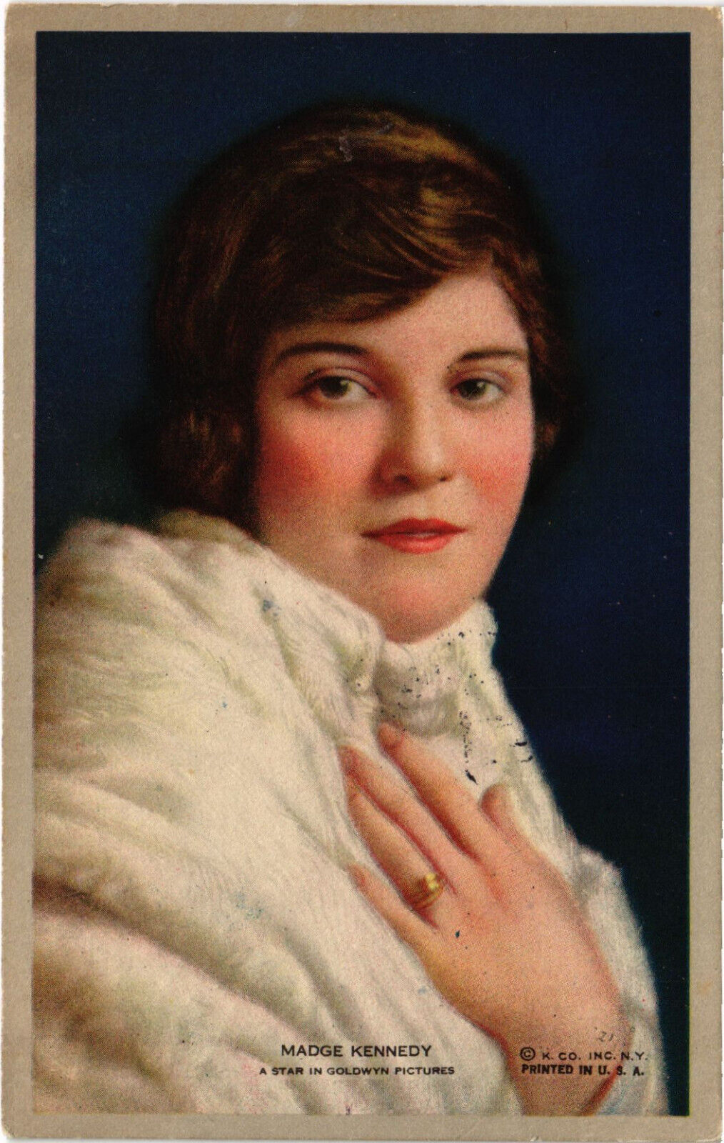 PC ARTIST SIGNED, MADGE KENNEDY, Vintage Postcard (b45182)