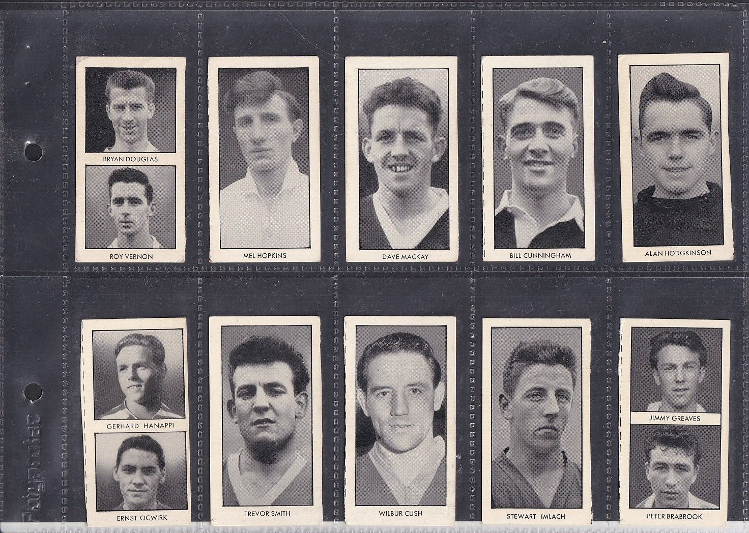 WIZARD - WORLD CUP FOOTBALLERS - 1958 - NO. 3 DAVE MACKAY - TYPE CARD