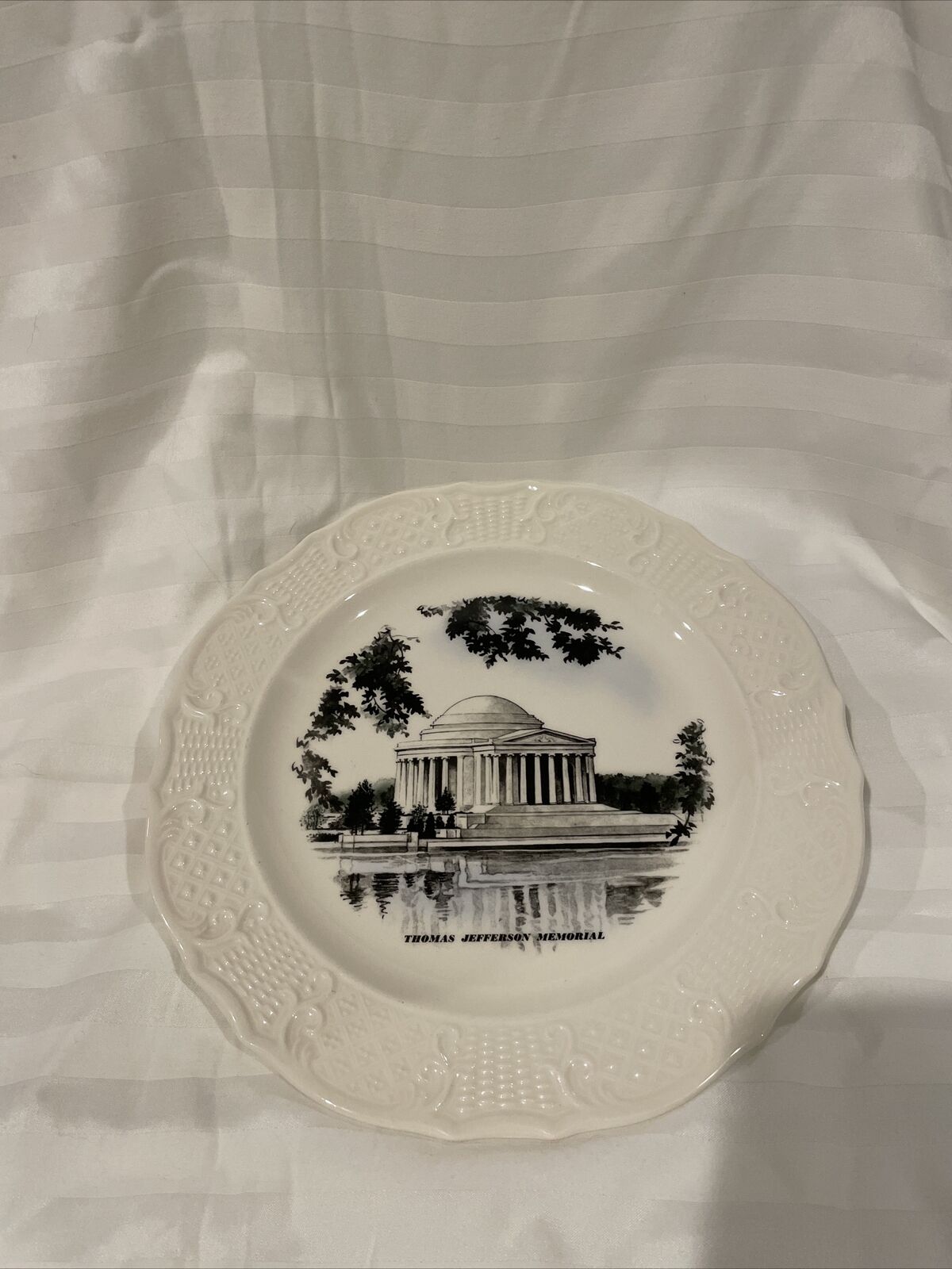 Jefferson Memorial Plate Rare Delano Studios Hand Colored 1962 Ironstone Plate