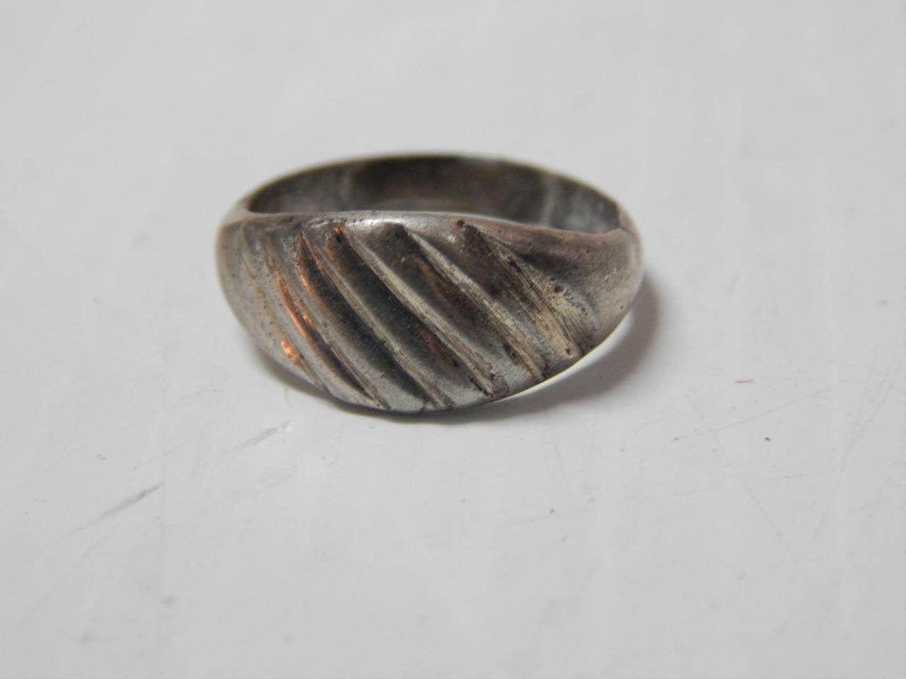 ANTIQUE NAVAjO OLD PAWN STERLING SILVER RING sz: 5 3/4 +/-  XLNT GIFT 