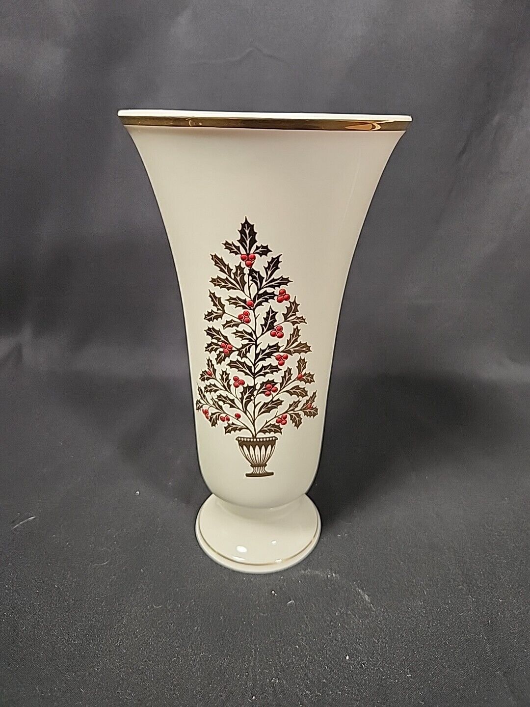 Lenox Eternal Christmas Tree Vase 7 3/4\