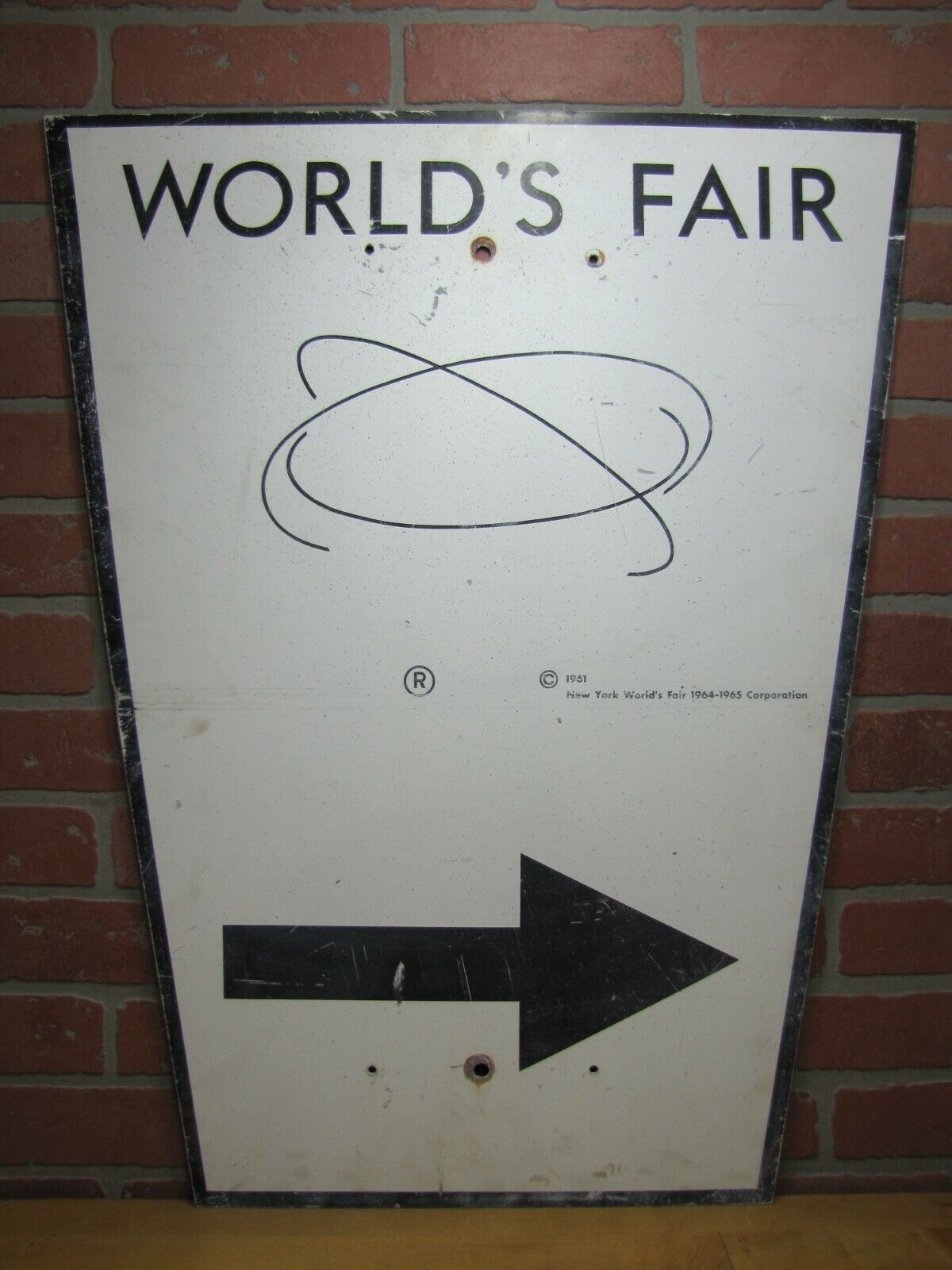 1964 1965 NEW YORK WORLDS FAIR UNISPHERE ARROW NYWF Street Road Sidewalk Sign