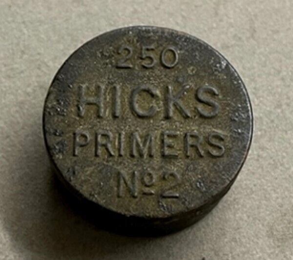 NEAT ANTIQUE HICK\'S PRIMERS No 2 BRASS TIN
