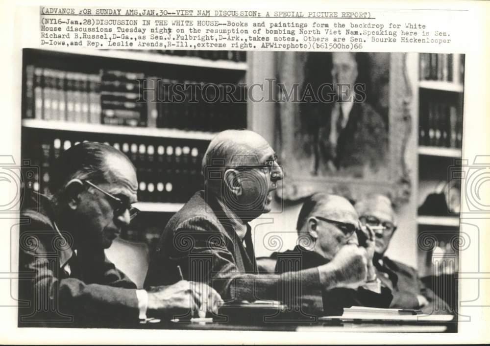 1966 Press Photo Dignitaries at White House discussions on the Vietnam War