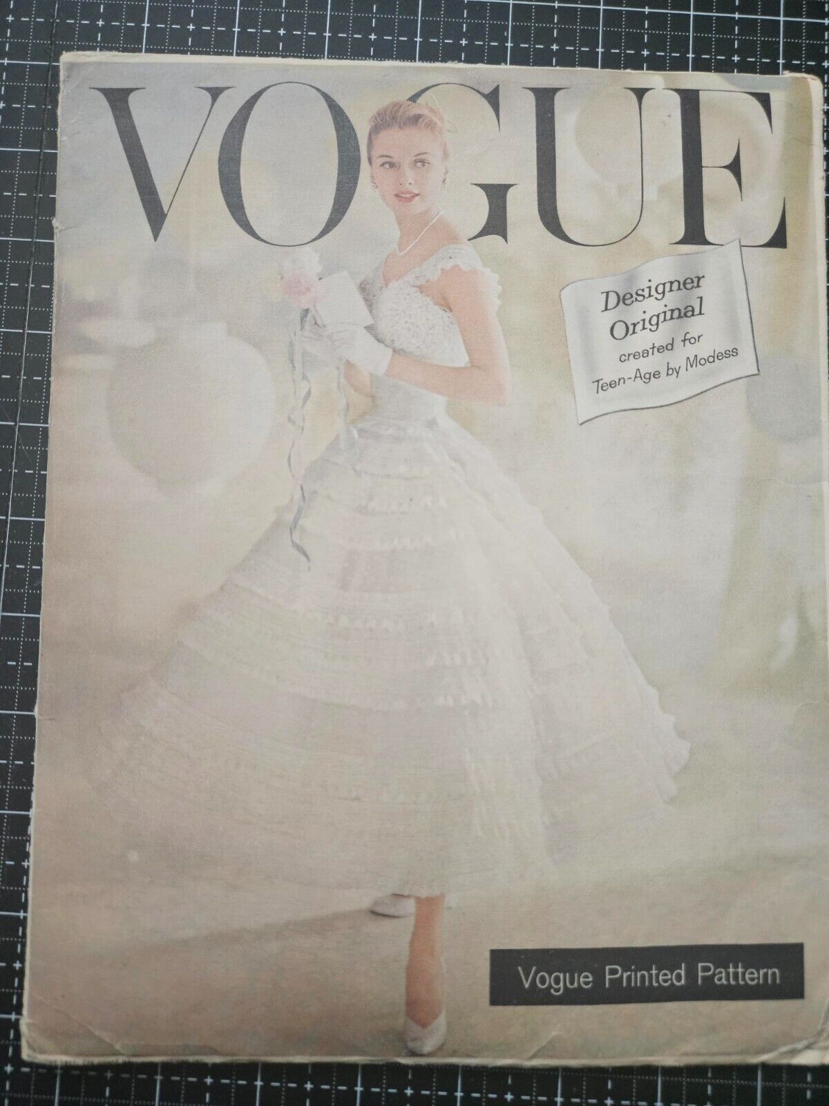 VTG 1950\'s VOGUE Designer Original Chantilly Dress Pattern- Bust 30.5\