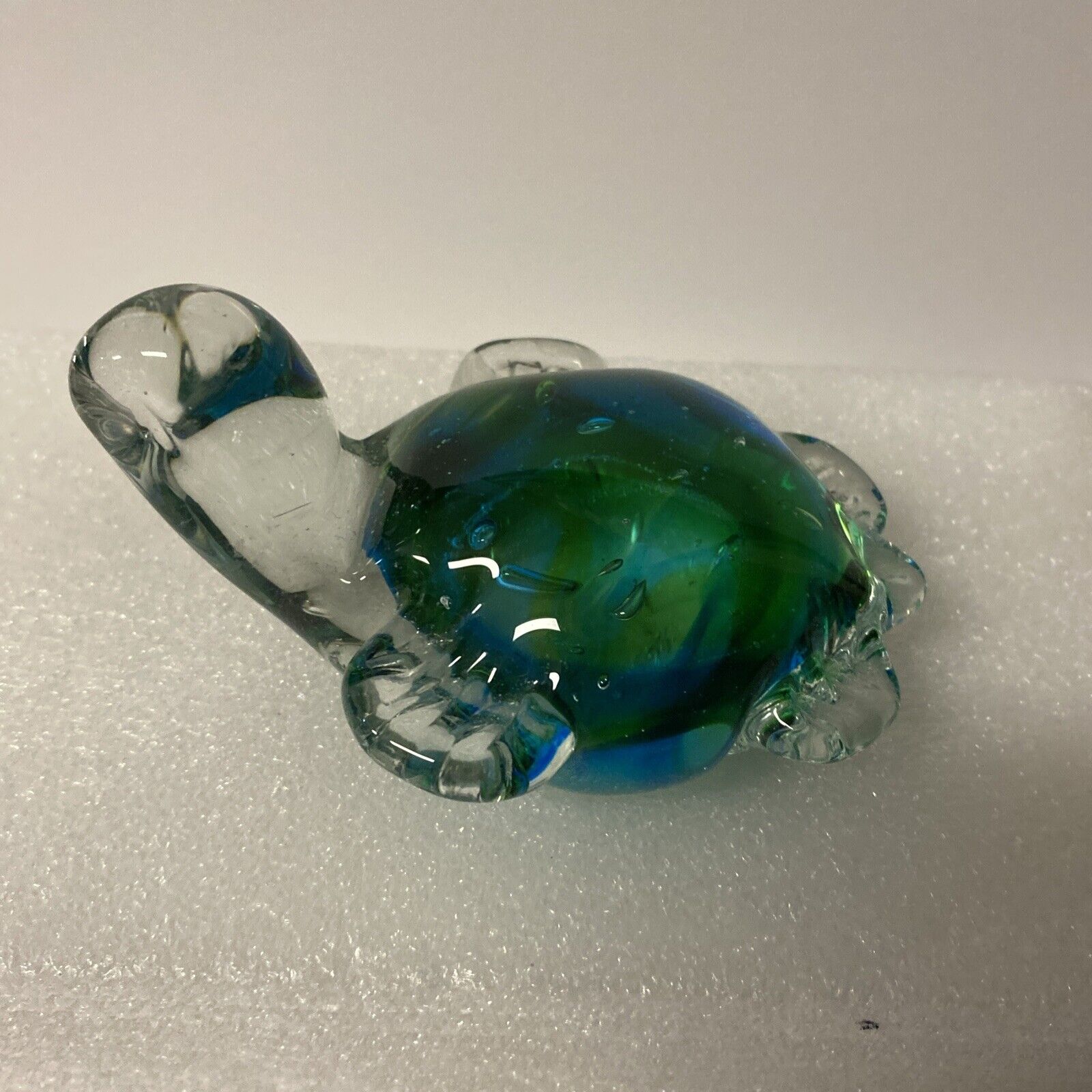 Vintage hand blown glass small cute little turtle blue green paperweight